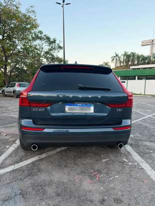 VOLVO-XC60-2019