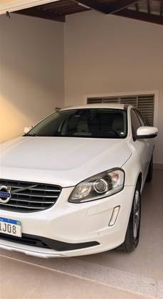 VOLVO XC60 2.0 T5 KINETIC GASOLINA 4P AUTOMÁTICO