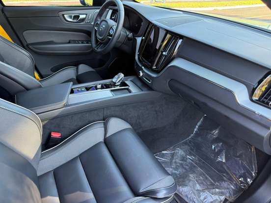 VOLVO-XC60-2.0 T8 RECHARGE POLESTAR ENGINEERED AWD GEARTRONIC VOLVO-XC60-2023