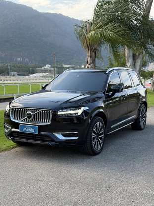 VOLVO-XC90-2022