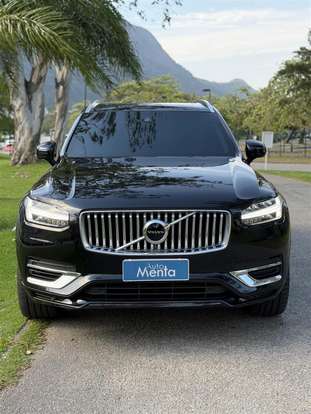 VOLVO-XC90-2022