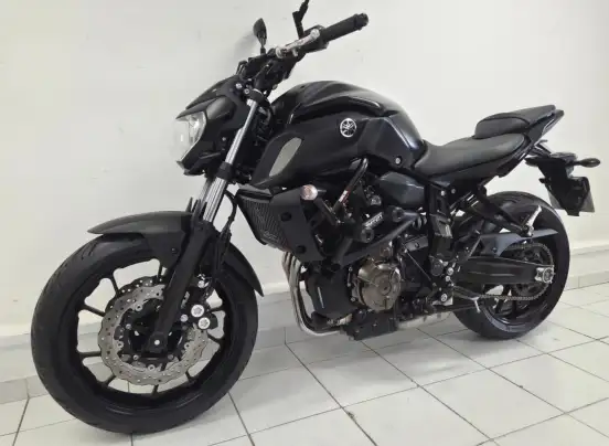 YAMAHA-MT-07 ABS-2025