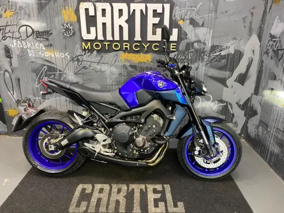 YAMAHA MT-09 