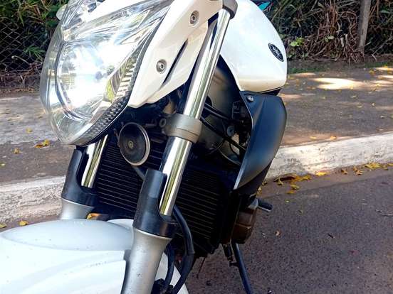 YAMAHA-XJ6 N YAMAHA-XJ6 N-2010