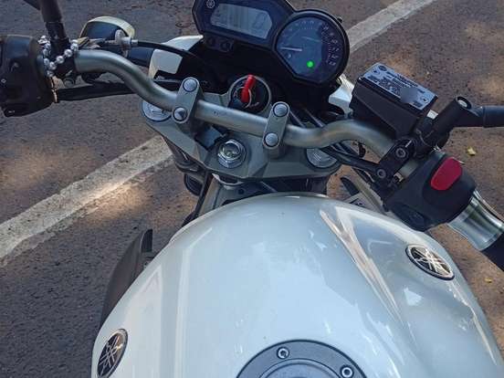YAMAHA-XJ6 N YAMAHA-XJ6 N-2010