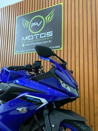 YAMAHA YZF R15 