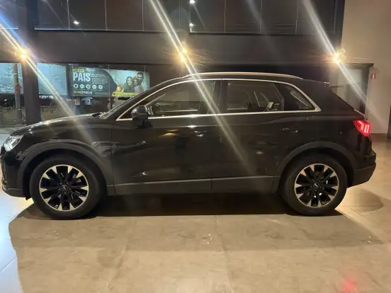 AUDI-Q3-2020