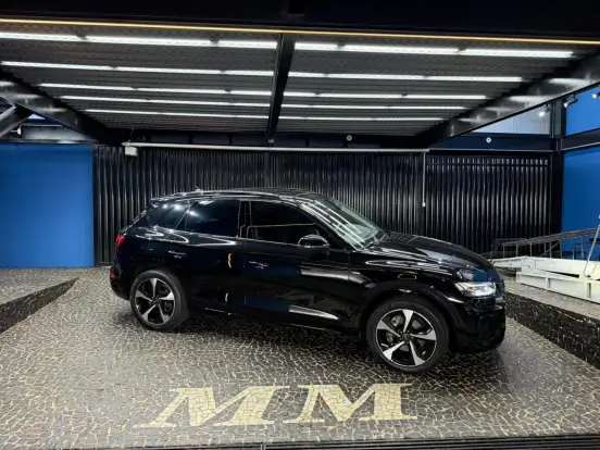 AUDI-Q5-2.0 45 TFSI GASOLINA S LINE BLACK QUATTRO S TRONIC AUDI-Q5-2021