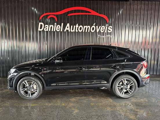 AUDI-Q5-2023