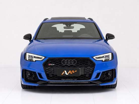 AUDI-RS4-2018
