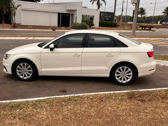 AUDI-A3-1.4 TFSI SEDAN ATTRACTION 16V GASOLINA 4P S-TRONIC AUDI-A3-2014