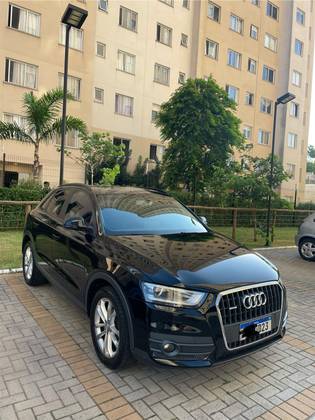 Audi Q3 2.0 Tfsi Ambiente Quattro 4P Gasolina S Tronic