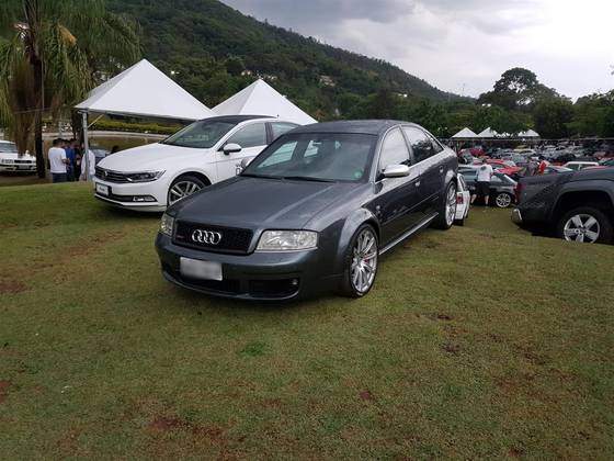 AUDI RS6 4.2 QUATTRO LIMOUSINE V8 40V BI-TURBO GASOLINA 4P TIPTRONIC