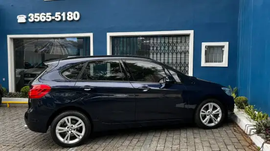 BMW-220i-2018