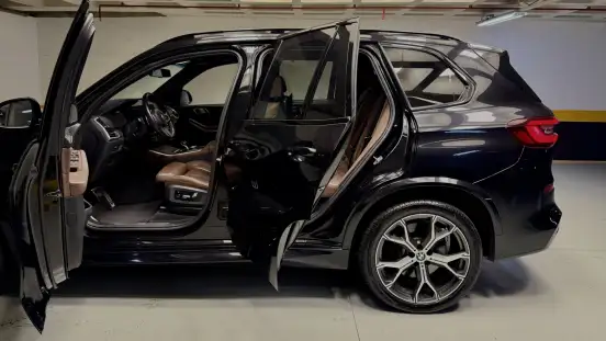 BMW-X5-2020
