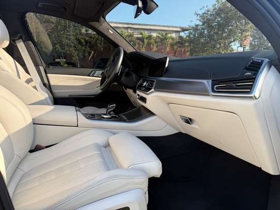 BMW-X5-2022