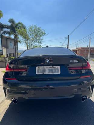 BMW-330i-2019