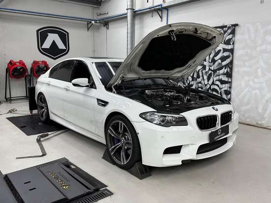 BMW-M5-2013