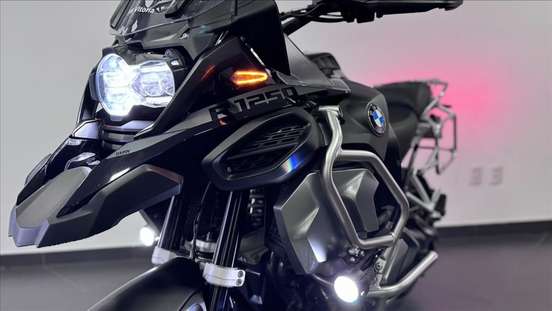 BMW-R 1250 GS ADVENTURE TRIPLE BLACK-2024