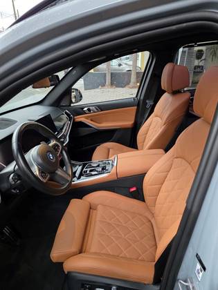 BMW X5 3.0 I6 TURBO HÍBRIDO XDRIVE50E M SPORT AUTOMÁTICO