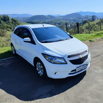 CHEVROLET-ONIX-2018