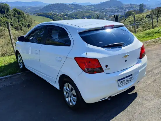 CHEVROLET-ONIX-1.0 MPFI JOY 8V FLEX 4P MANUAL CHEVROLET-ONIX-2018