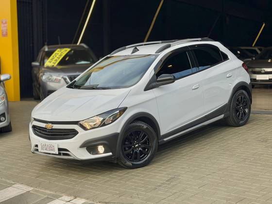 CHEVROLET ONIX 1.4 MPFI ACTIV 8V FLEX 4P AUTOMÁTICO