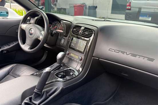 CHEVROLET-CORVETTE-2010