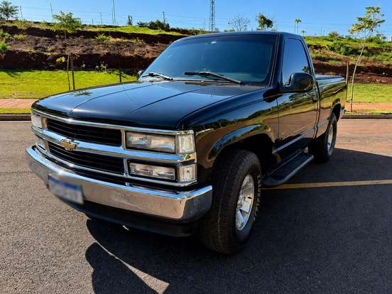 CHEVROLET-SILVERADO-2001