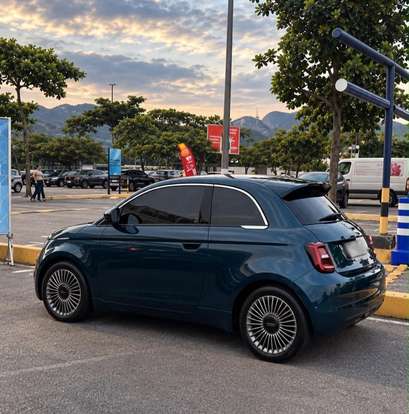 FIAT-500e-2021