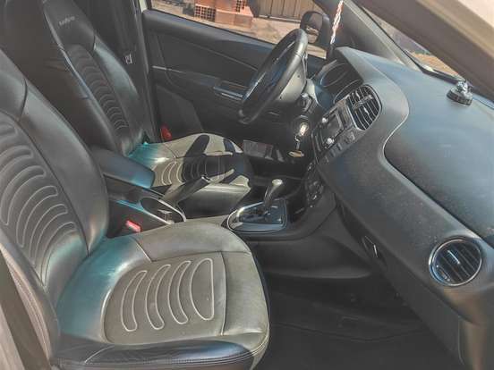 FIAT-BRAVO-1.8 BLACKMOTION 16V FLEX 4P AUTOMATIZADO FIAT-BRAVO-2015