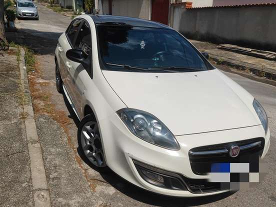 FIAT-BRAVO-1.8 BLACKMOTION 16V FLEX 4P AUTOMATIZADO FIAT-BRAVO-2015