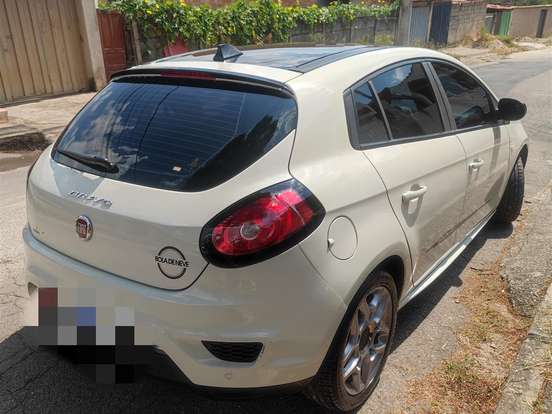 FIAT-BRAVO-1.8 BLACKMOTION 16V FLEX 4P AUTOMATIZADO FIAT-BRAVO-2015