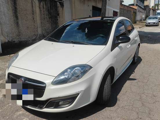 FIAT-BRAVO-1.8 BLACKMOTION 16V FLEX 4P AUTOMATIZADO FIAT-BRAVO-2015