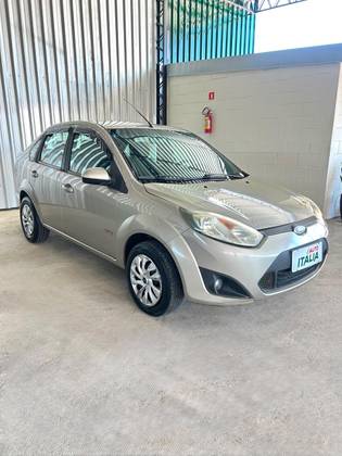 FORD FIESTA 1.6 ROCAM SEDAN 8V FLEX 4P MANUAL