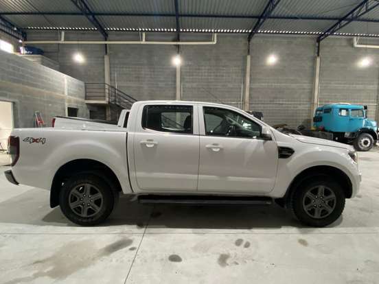 FORD-RANGER-2.2 XLS 4X4 CD 16V DIESEL 4P MANUAL FORD-RANGER-2017