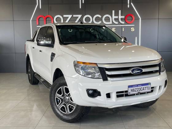 FORD RANGER 3.2 XLT 4X4 CD 20V DIESEL 4P AUTOMÁTICO