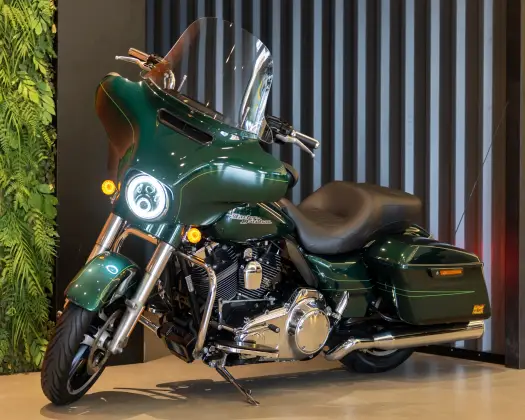 HARLEY-DAVIDSON STREET GLIDE SPECIAL 