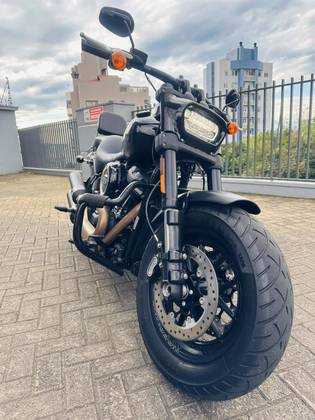 HARLEY-DAVIDSON SOFTAIL FAT BOB 107 