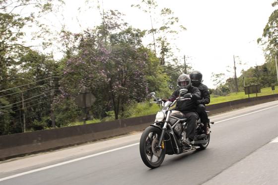 HARLEY-DAVIDSON V-ROD 