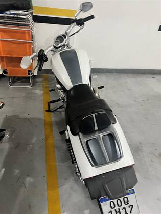 HARLEY-DAVIDSON V-ROD MUSCLE 