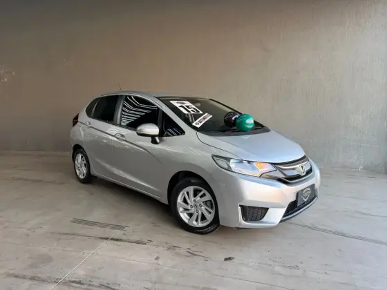 HONDA FIT 1.5 LX 16V FLEX 4P AUTOMÁTICO HONDA FIT 1.5 LX 16V FLEX 4P AUTOMÁTICO