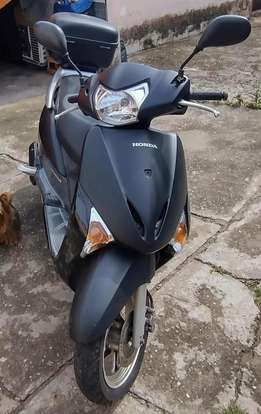 HONDA-LEAD 110-2015