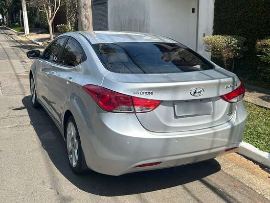 HYUNDAI-ELANTRA-1.8 GLS 16V GASOLINA 4P AUTOMÁTICO HYUNDAI-ELANTRA-2011