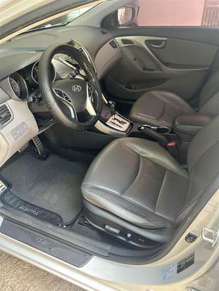 HYUNDAI-ELANTRA-2011