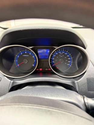 HYUNDAI-IX35-2.0 MPI 4X2 16V FLEX 4P AUTOMÁTICO HYUNDAI-IX35-2013
