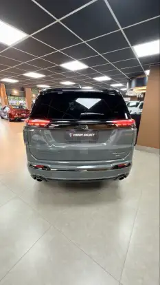 JEEP-COMMANDER-2024