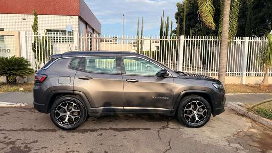 JEEP-COMPASS-2024