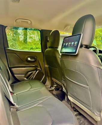 JEEP-RENEGADE-2023