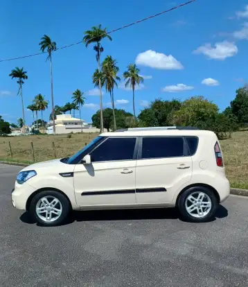 KIA-SOUL-2010